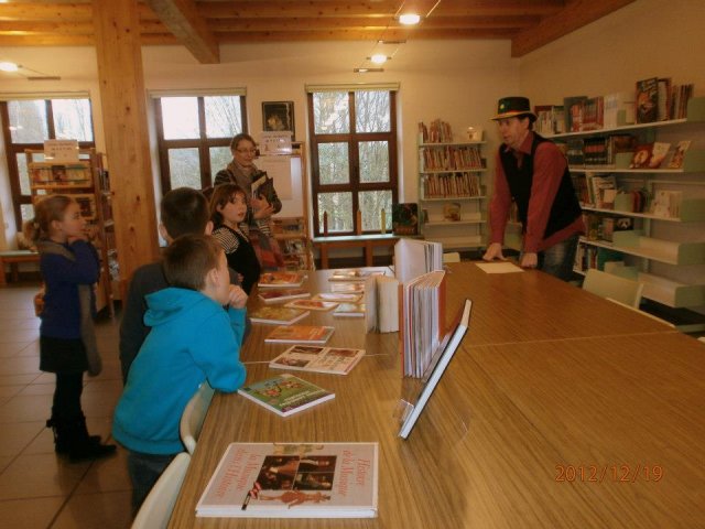 Visite de la bibliothèque communale 2012