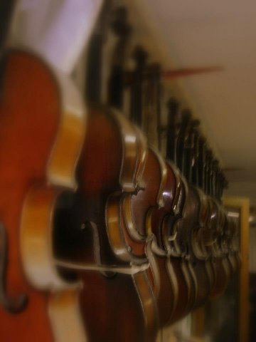 Visite de la classe de violon chez Mr Heusghem, luthier