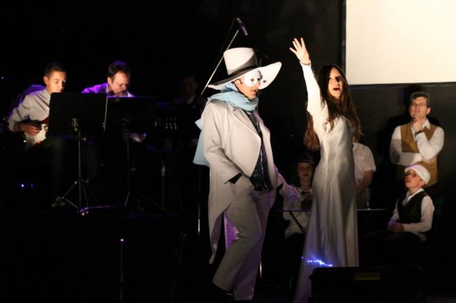 Comédie musicale "Un monstre à Paris" - Mai 2014